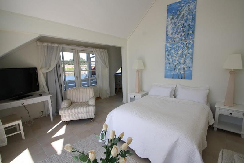 Sunde Fjord Hotel, Free And Easy Parking Solavagen Chambre photo