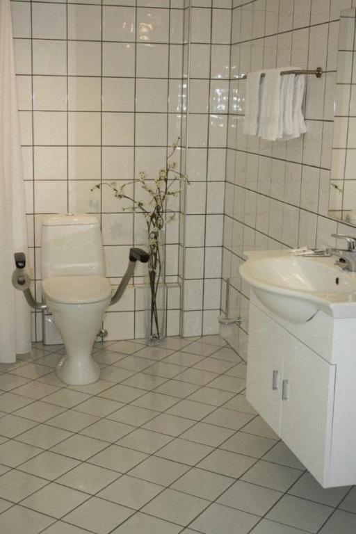 Sunde Fjord Hotel, Free And Easy Parking Solavagen Extérieur photo